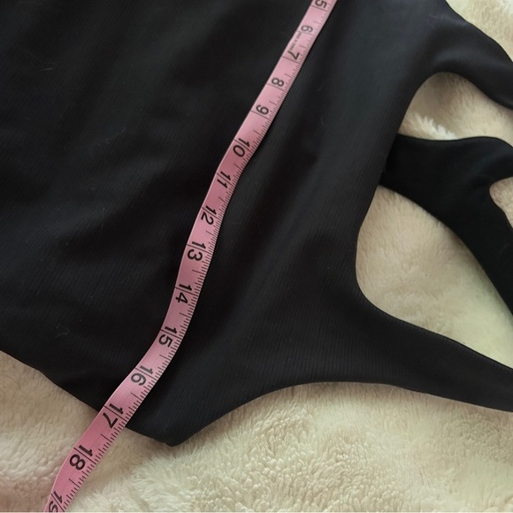 Sweaty Betty Black Tank Top with Racerback Design, lined. Size L. So flattering! - Picture 5 of 7